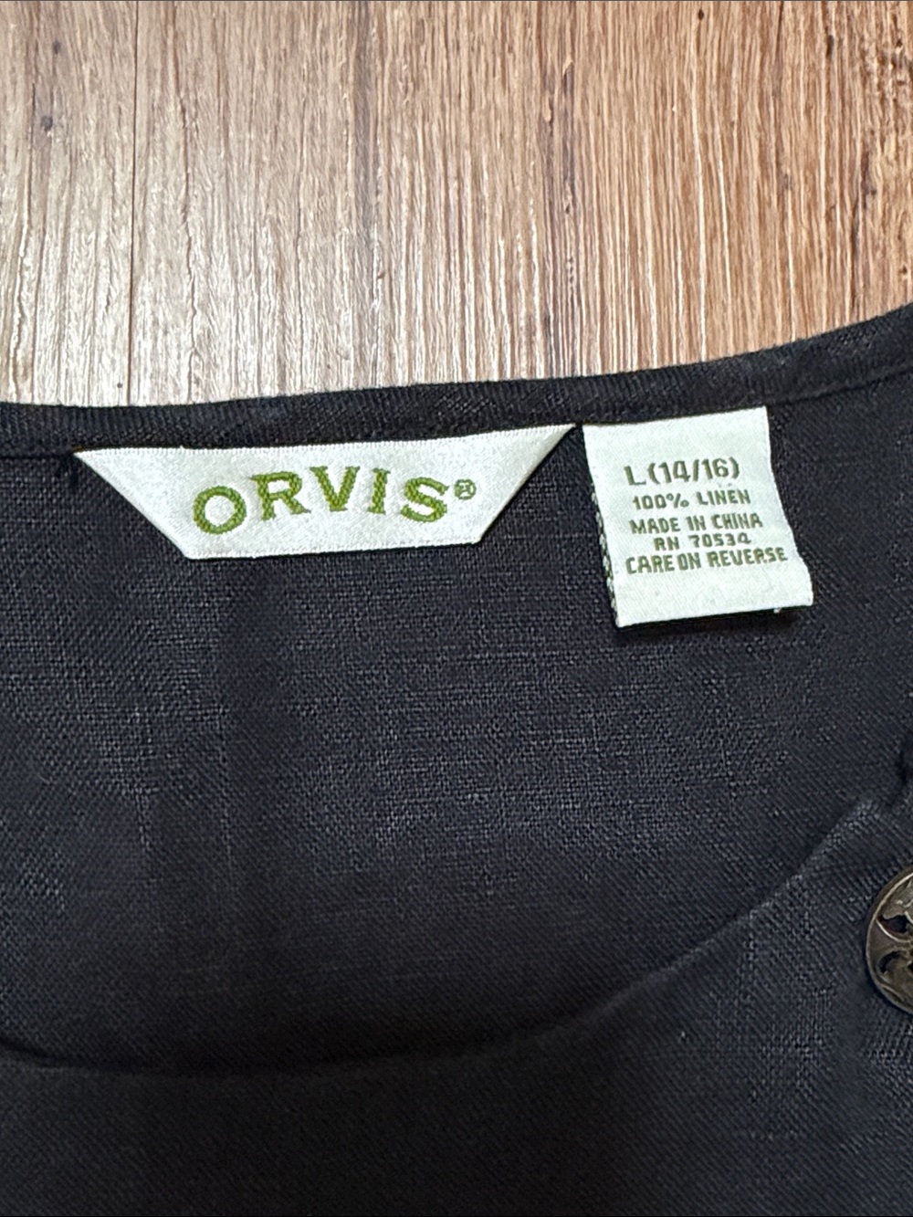 Orvis Black 3/4 Sleeve Crewneck Linen Top w One Button Detail, size L - Picture 3 of 3